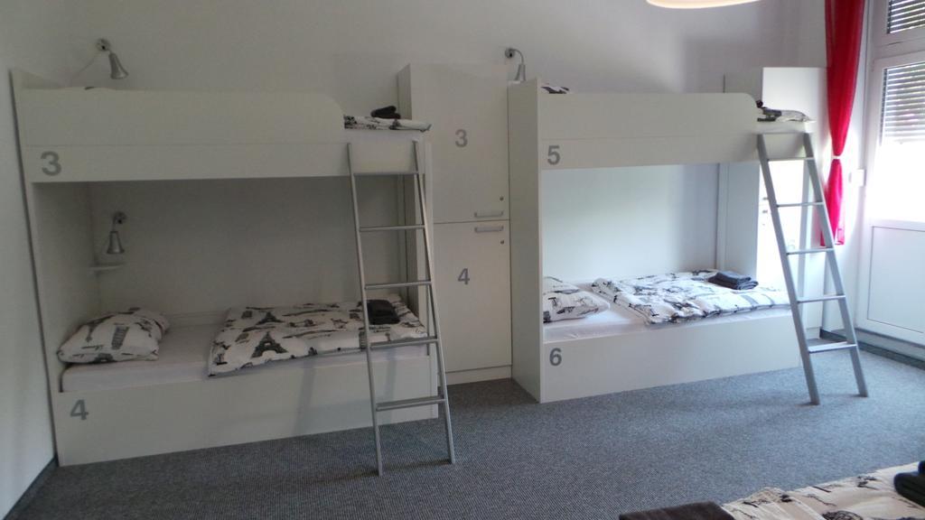 Hostel Levicki سلافونسكي برود الغرفة الصورة