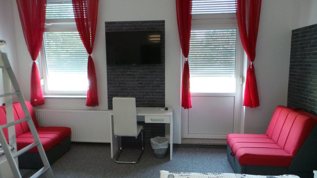 Hostel Levicki سلافونسكي برود الغرفة الصورة