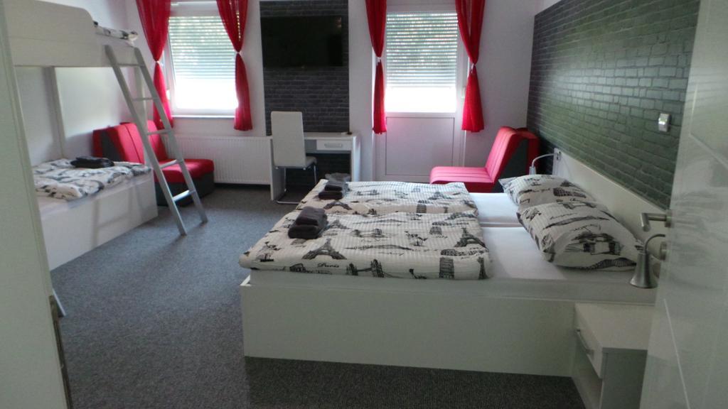 Hostel Levicki سلافونسكي برود الغرفة الصورة