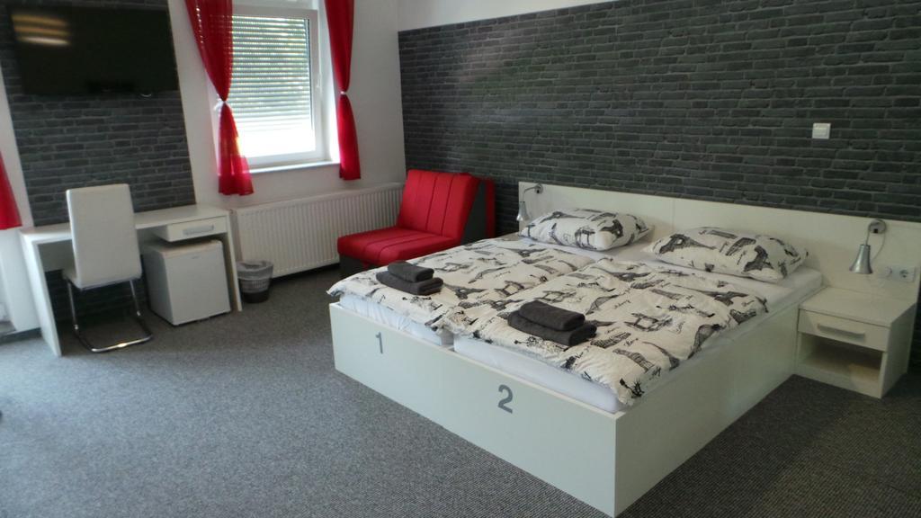 Hostel Levicki سلافونسكي برود الغرفة الصورة
