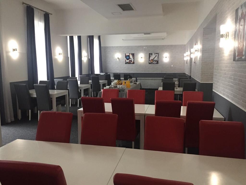 Hostel Levicki سلافونسكي برود المظهر الخارجي الصورة